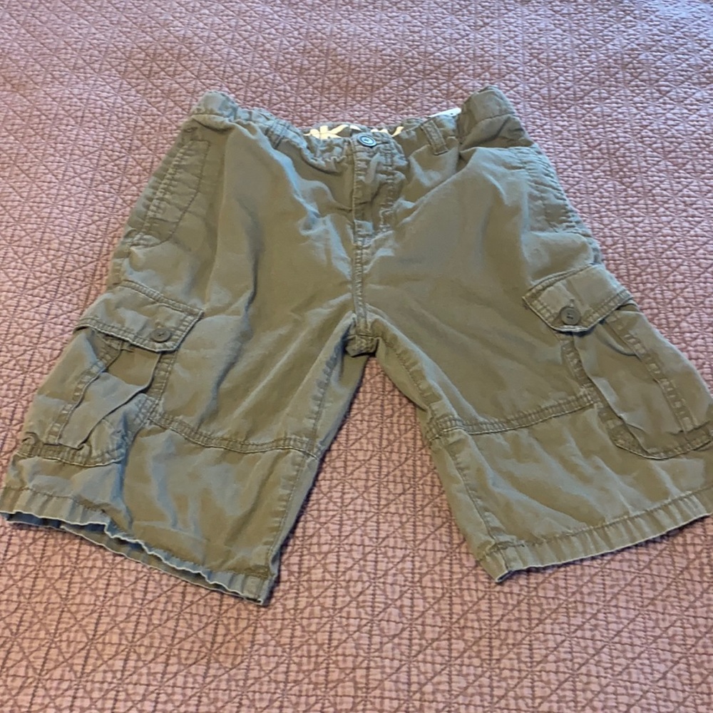 DKNY boys cargo shorts size 12